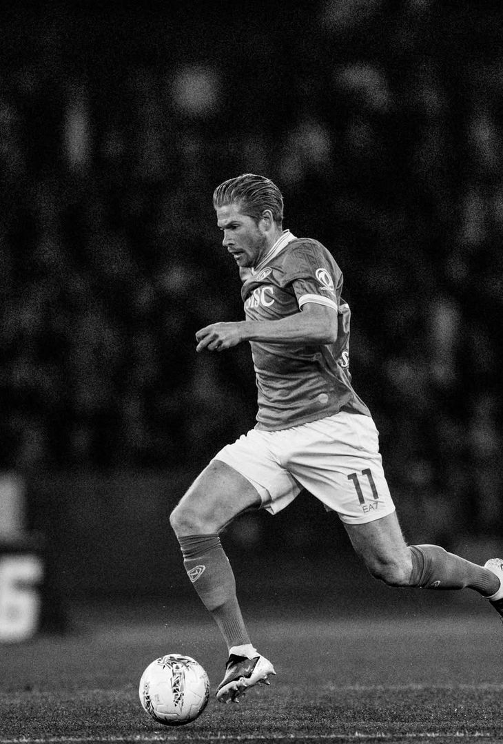 Spavalderia in bianco e nero per Napoli-Milan: scontro tra stelle! – LE FOTO - immagine 2