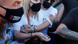 Processo per la morte di Maradona, la figlia: “Tutta una messa in scena per portare avanti…”