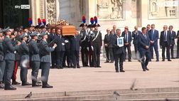 VIDEO/ Berlusconi: al funerale politici, vip e sportivi