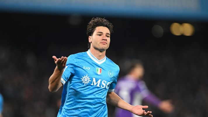 NAPLES, ITALY - JANUARY 31: Antonio Vergara of SSC Napoli celebrates after scoring the opening goal during the Serie A match between SSC Napoli and ACF Fiorentina at Stadio Diego Armando Maradona on January 31, 2026 in Naples, Italy. (Photo by SSC NAPOLI/SSC NAPOLI via Getty Images) Serata relax da Steakhouse Vomero per Antonio Vergara – IL VIDEO - immagine 1