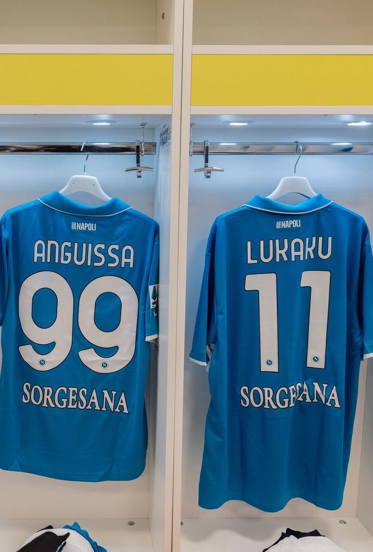 GALLERY Parma-Napoli, tutto pronto nello spogliatoio azzurro: la scelta della maglia - immagine 5