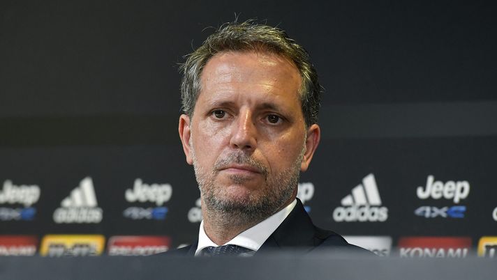 TURIN, ITALY - JUNE 04: Fabio Paratici attends a Juventus Press Conference at Allianz Stadium on June 04, 2021 in Turin, Italy. (Photo by Filippo Alfero - Juventus FC/Juventus FC via Getty Images) Brovarone: “Kean forte ma supponente. Paratici la luce in fondo al tunnel” - immagine 1
