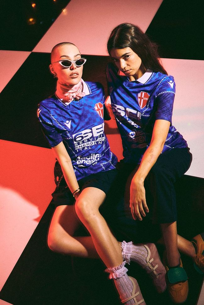 Padova, presentata la terza maglia. Sarà interamente blu con un richiamo retrò- immagine 5