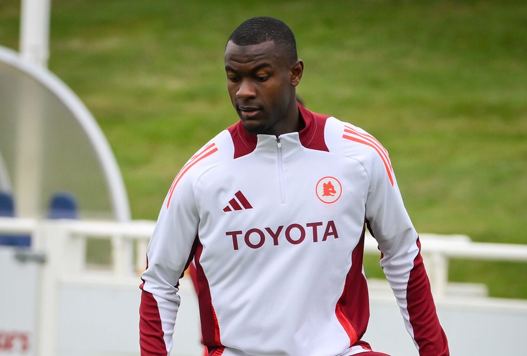 Ritiro Roma, Dovbyk scalda i motori: le indicazioni di De Rossi – FOTO GALLERY - immagine 94