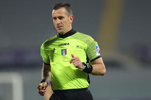 FLORENCE, ITALY - FEBRUARY 01: Daniele Doveri referee looks on during the Coppa Italia Quarter Final matcy between Fiorentina and Torino at Stadio Artemio Franchi on February 1, 2023 in Florence, Italy. (Photo by Gabriele Maltinti/Getty Images)