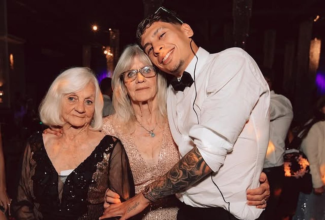 Olivera show, musica e passi di danza alla festa della sorella – LA FOTOGALLERY - immagine 5