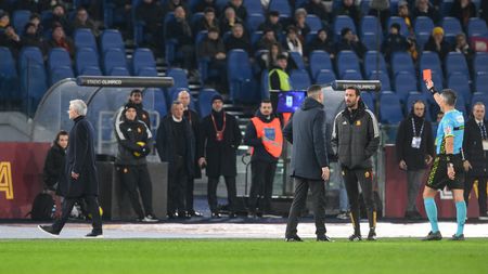 ROME, ITALY - JANUARY 07: AS Roma coach Josè Mourinho is shown the red card from the referee during the Serie A TIM match between AS Roma and Atalanta BC at Stadio Olimpico on January 07, 2024 in Rome, Italy. (Photo by Fabio Rossi/AS Roma via Getty Images)