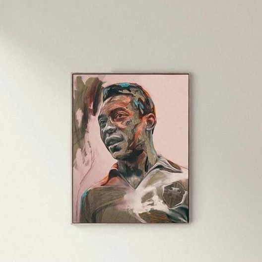 Francia, Mbappé sborsa mezzo milione di euro per un ritratto di Pelé- immagine 2