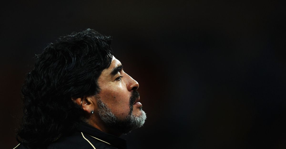 Maradona, riaperto il processo sulla sua morte: sotto accusa 7 membri dello staff medico