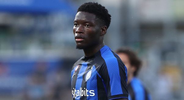 Agoume, ecco quanto incassa l’Inter. Via Satriano: le cifre. “Soldi buoni per il difensore”- immagine 2