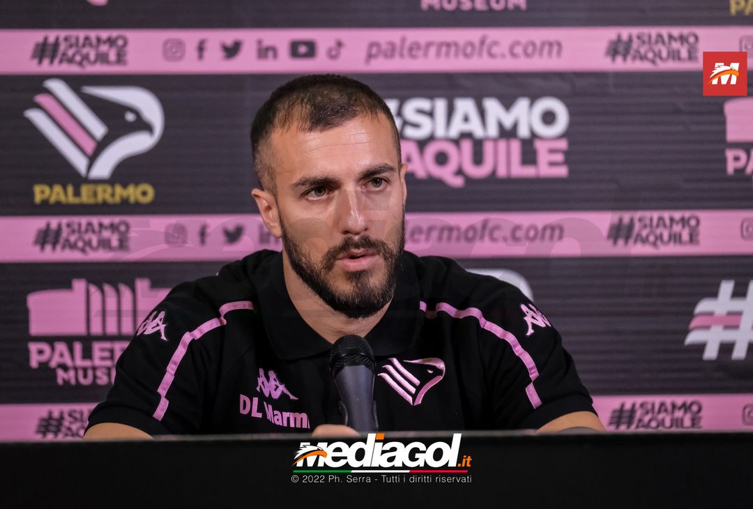 FOTO RITIRO PALERMO, la conferenza stampa di Nicola Valente (Gallery) - immagine 19
