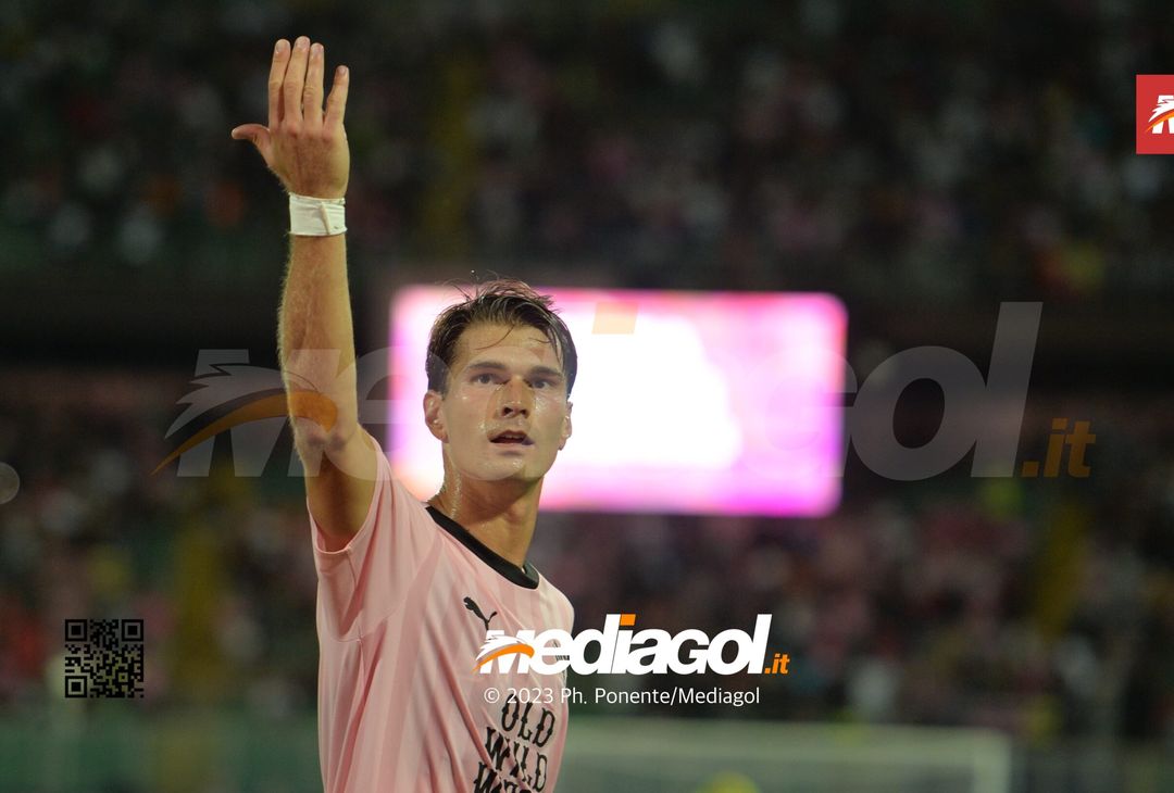 FOTO Palermo-Feralpisalò 3-0, 4ª giornata Serie B 2023-2024 (GALLERY) - immagine 79