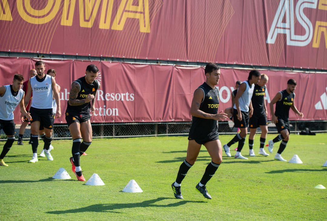 Roma, allenamento mattutino a Trigoria in vista dell’Hellas Verona – FOTO GALLERY - immagine 49