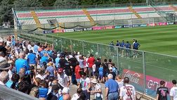 GALLERY Cori dei tifosi per Di Lorenzo: la risposta del capitano azzurro