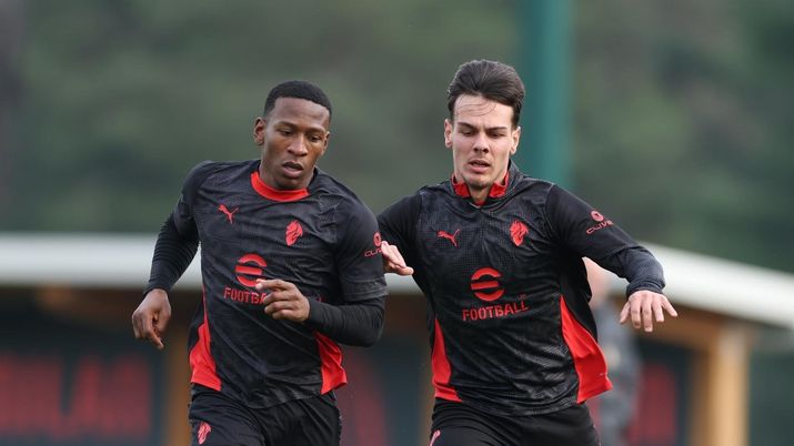 Pervis Estupinan e Ardon Jashari, giocatori Milan