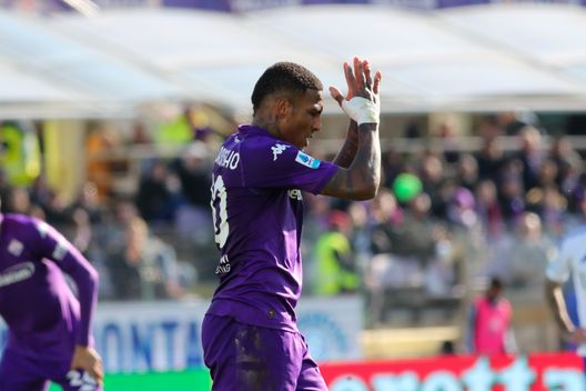 GERMOGLI PH: 16 FEBBRAIO 2025 FIRENZE STADIO ARTEMIO FRANCHI SERIE A FIORENTINA VS COMO NELLA FOTO FOLORUNSHO Folorunsho