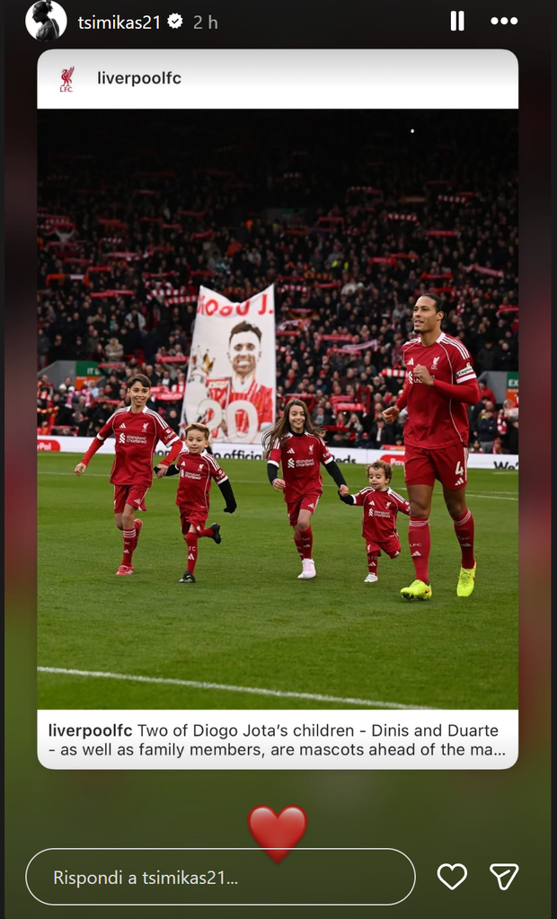 Liverpool, i figli di Diogo Jota tornano ad Anfield. Il gesto social di Tsimikas- immagine 2