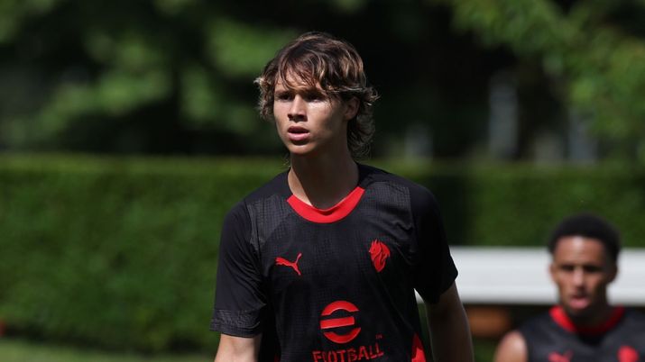 Milan, ma quale prestito per Comotto: il fattore Modrić e non solo. Ecco perché trattenerlo