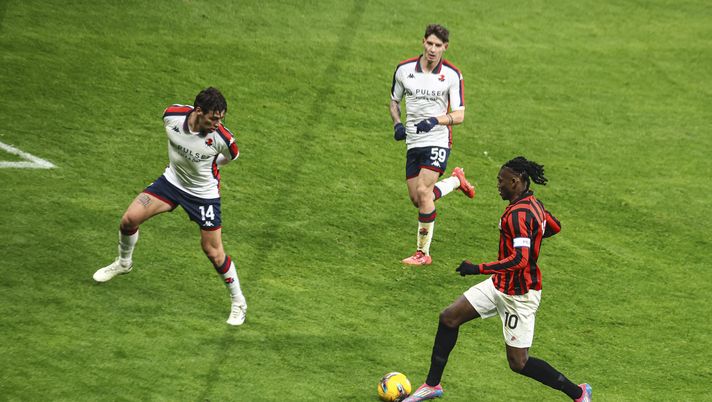 MILAN, ITALY - DECEMBER 15: Rafael Leao of AC Milan in action during the Serie A match between AC Milan and Genoa at Stadio Giuseppe Meazza on December 15, 2024 in Milan, Italy. (Photo by Giuseppe Cottini/AC Milan via Getty Images)  Milan-Genoa-risultato-finale
