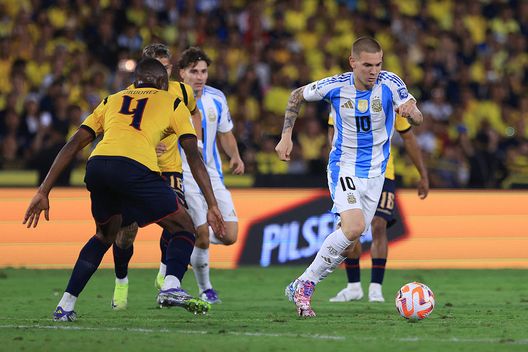 Argentina, nuova era: Mastantuono ha indossato la 10 di Messi per la prima volta- immagine 2