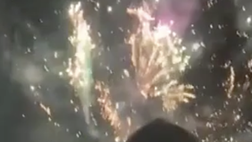 VIDEO / Fuochi d’artificio sotto all’hotel del City, ma i giocatori non ci sono