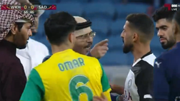 Video – Presidente in campo per protestare con l’arbitro