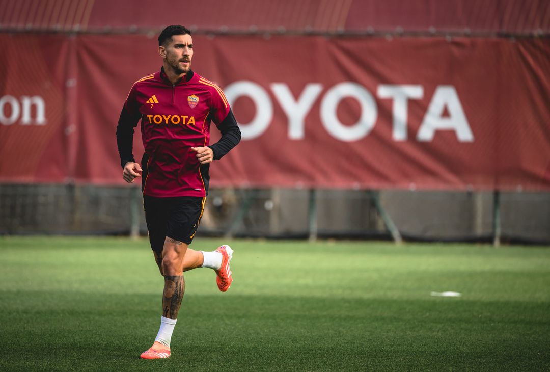 Trigoria, Roma in campo per l’allenamento del venerdì – FOTO GALLERY - immagine 18