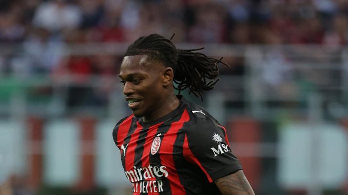 Agresti: 'Tifosi e atmosfera fuori e dentro il Milan: Leao verso l'uscita'