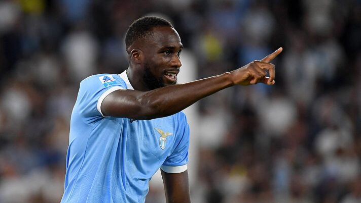 ROME, ITALY - AUGUST 31: Bopulaye Dia of SS Lazio celebrates a fourth goal with his team mates during the Serie A match between SS Lazio and Hellas Verona FC at Stadio Olimpico on August 31, 2025 in Rome, Italy. (Photo by Marco Rosi - SS Lazio/Getty Images) Dia e Dele-Bashiru, incognita Coppa d’Africa: la Lazio chiede di averli con Bologna e Parma - immagine 1