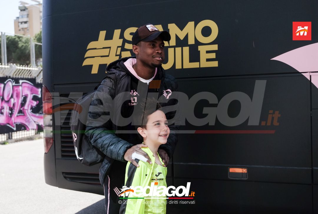 FOTO Venezia-Palermo, i Rosanero in partenza dal “Renzo Barbera” (GALLERY) - immagine 28