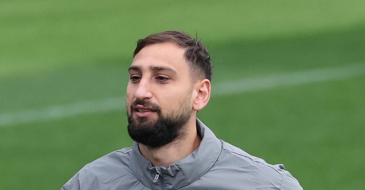 Guardiola su Donnarumma: “Portiere davvero forte e sono felice per lui. Con il Milan …” Guardiola su Donnarumma: “Portiere davvero forte e sono felice per lui. Con il Milan …”