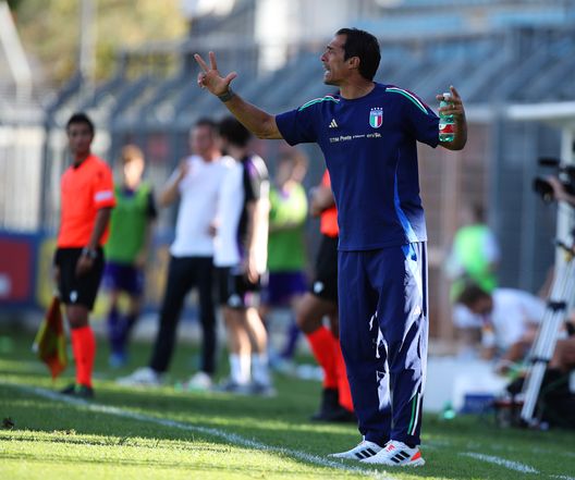 RIETI, ITALIA - SETTEMBRE 10: Bernardo Corradi durante una partita con l'Italia Under 20. (Foto di Paolo Bruno/Getty Images)
