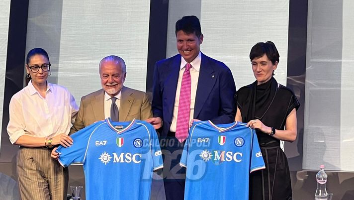 Maglie Napoli, marketplace di eBay! Ecco quante ne sono state vendute - immagine 1