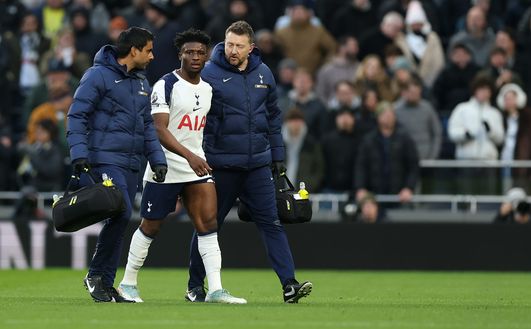 LONDRA, INGHILTERRA - 4 GENNAIO: Mohammed Kudus del Tottenham Hotspur esce infortunato durante la partita di Premier League tra Tottenham Hotspur e Sunderland al Tottenham Hotspur Stadium il 4 gennaio 2026 a Londra, Inghilterra. (Foto di Julian Finney/Getty Images) Kudus out per il resto della stagione: sono guai per il Tottenham di De Zerbi- immagine 2