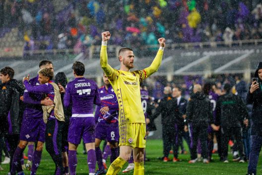 De Gea, prolungamento a un passo. E la Fiorentina pagherà stipendio top- immagine 2