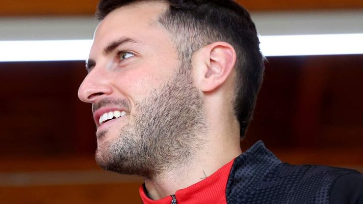 Calciomercato Milan, Letizia: 'Gimenez? Il Diavolo valuta la cessione'