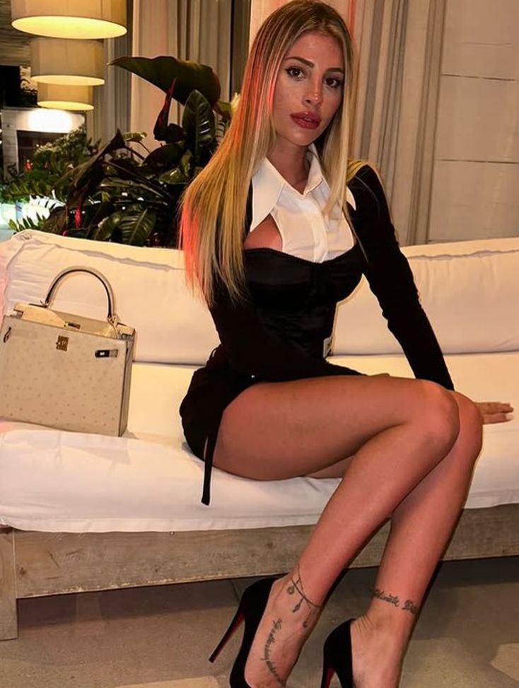 Vip con borse fake, la reazione di Chiara Nasti: “Ma perché non vanno al mercato?”- immagine 2