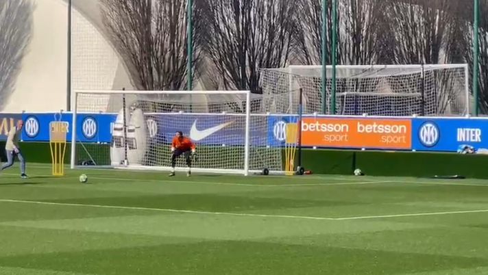 FCIN1908 / Inter, Sommer a disposizione: partirà per Rotterdam. Il punto su Carlos Augusto - immagine 1