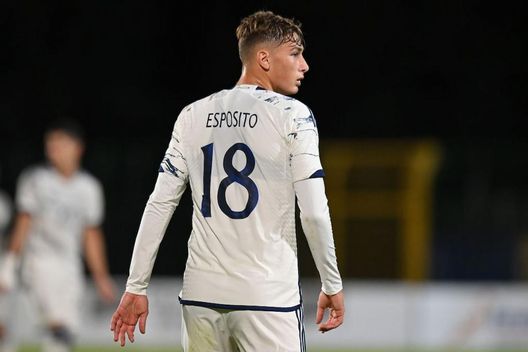 Getty Images Pio Esposito segna anche contro il Frosinone: 15esima rete in stagione. Il fratello: “Bomber”- immagine 2
