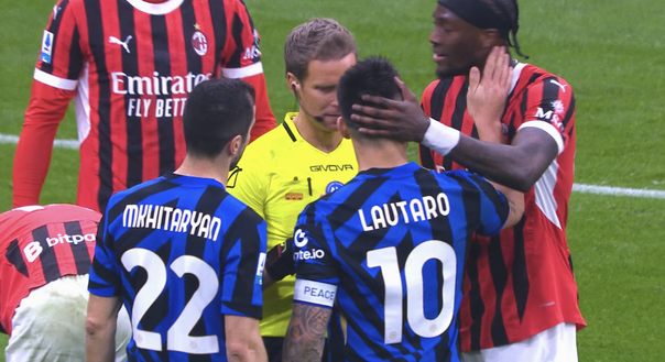 Milan-Inter, incredibile autogol di Abraham: sfotte Lautaro e gli fa 1-0. La reazione del Toro- immagine 2