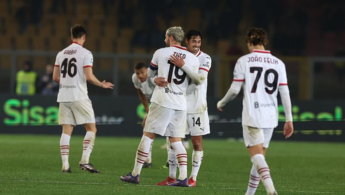 LECCE, ITALY - MARCH 08: Theo Hernandez and Tijjani Reijnders of AC Milan celebrates the win at the end of the Serie A match between Lecce and AC Milan at Stadio Via del Mare on March 08, 2025 in Lecce, Italy. (Photo by Claudio Villa/AC Milan via Getty Images) ragazzi