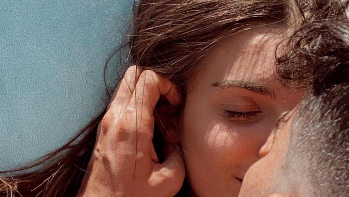 Il fascino di lady Bastoni non teme concorrenza: foto da standing ovation sui social - immagine 1