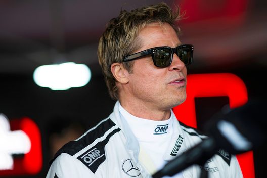 Getty Images Brad Pitt in pista a Silverstone per il film sulla F1. Sembra che l’attore per mesi… - immagine 1