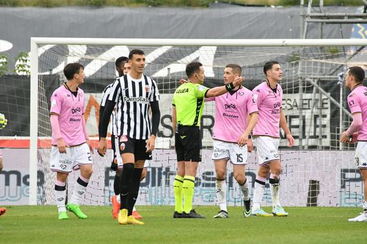 Ascoli-Palermo, precedenti: quel 3-3 folle in C, blitz al Del Duca con Haas e Brunori- immagine 9