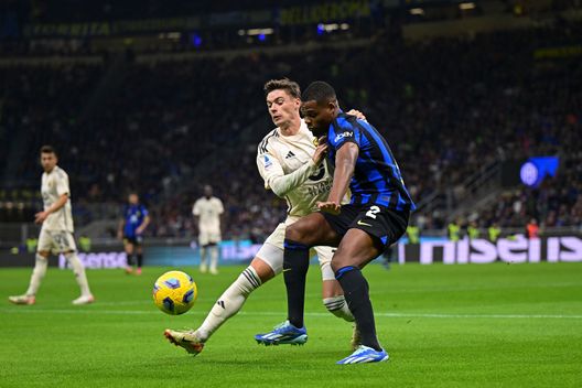 Kristensen-Zalewski, buio a San Siro e gara horror: Dimarco e Dumfries dominano- immagine 2