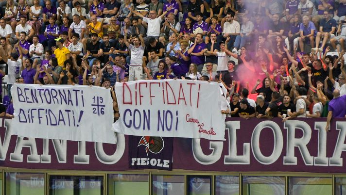 Fiorentina, Curva Fiesole in piazza Santa Maria Novella: in attesa del Franchi - immagine 1