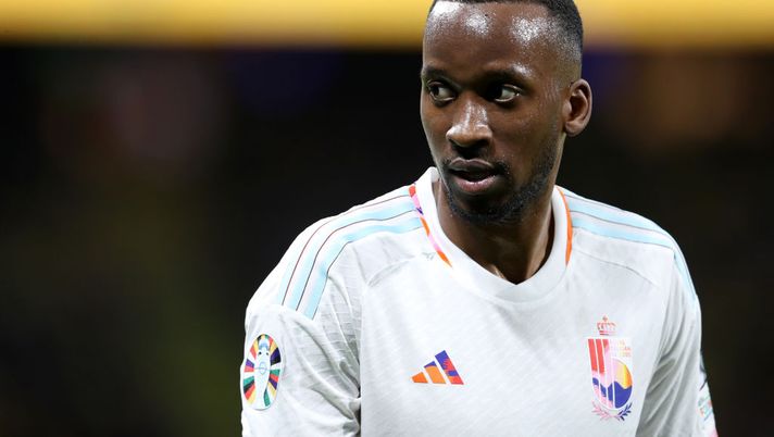 STOCKHOLM, SWEDEN - MARCH 24: Dodi Lukebakio of Belgium looks on during the UEFA EURO 2024 qualifying round group F match between Sweden and Belgium at Friends Arena on March 24, 2023 in Stockholm, Sweden. (Photo by Linnea Rheborg/Getty Images) Da Lukebakio all’azzurro Gnonto: occasioni low cost tra i retrocessi - immagine 1