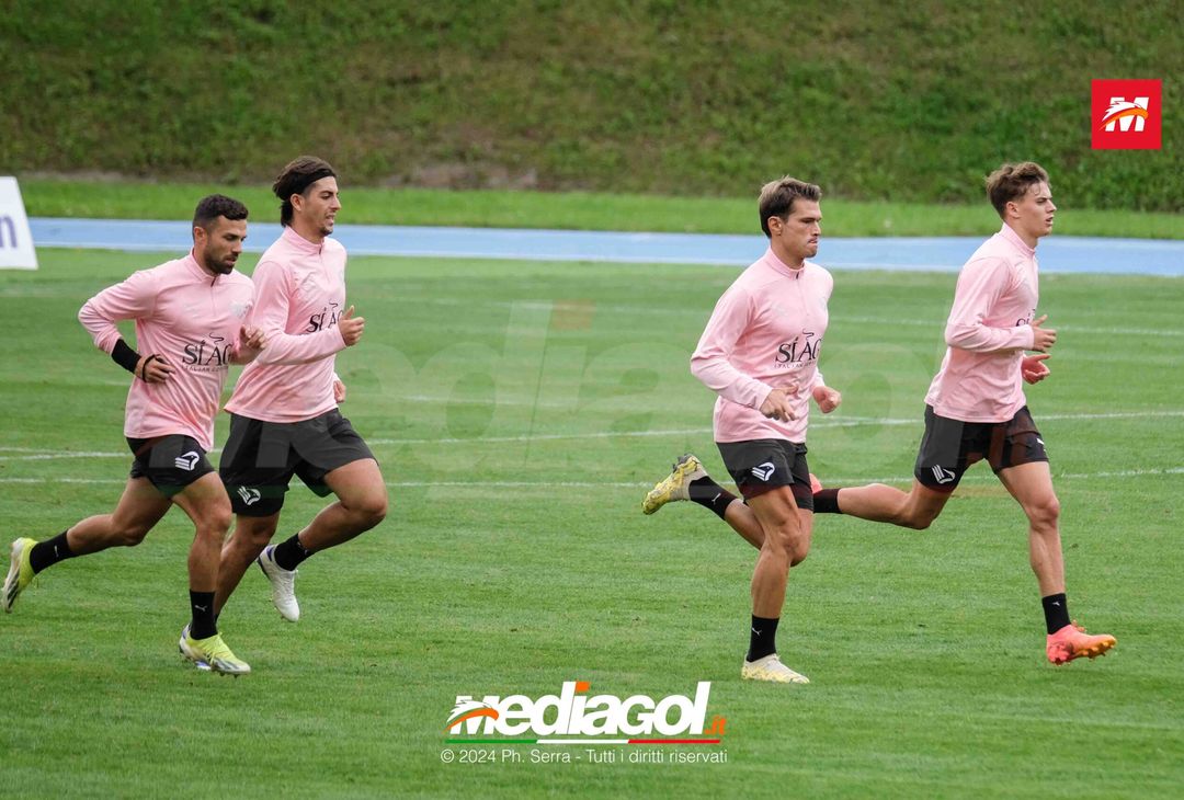 FOTO Ritiro Palermo, gli scatti della seduta mattutina dei rosanero (Gallery) - immagine 4