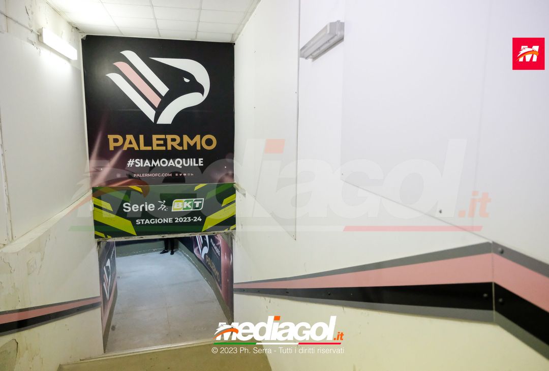FOTO PALERMO, i tifosi rosanero in tour allo stadio ‘Renzo Barbera’ (GALLERY) - immagine 12