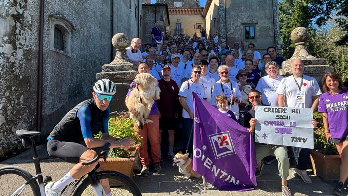 Passeggiata della salvezza, Bivigliano diventa viola con R.Bruno: oltre 200 partecipanti Passeggiata della salvezza, Bivigliano diventa viola con R.Bruno: oltre 200 partecipanti - immagine 1
